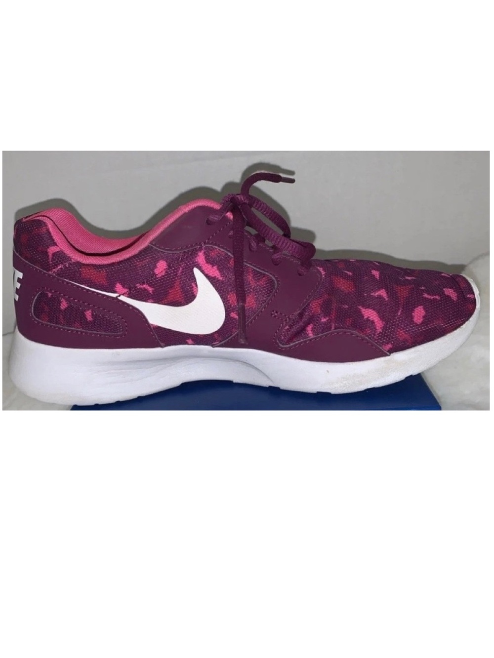 🦋🎯 Nike Kaishi Running Shoes Pink Purple Animal Print Size 9 - Picture 2 of 12